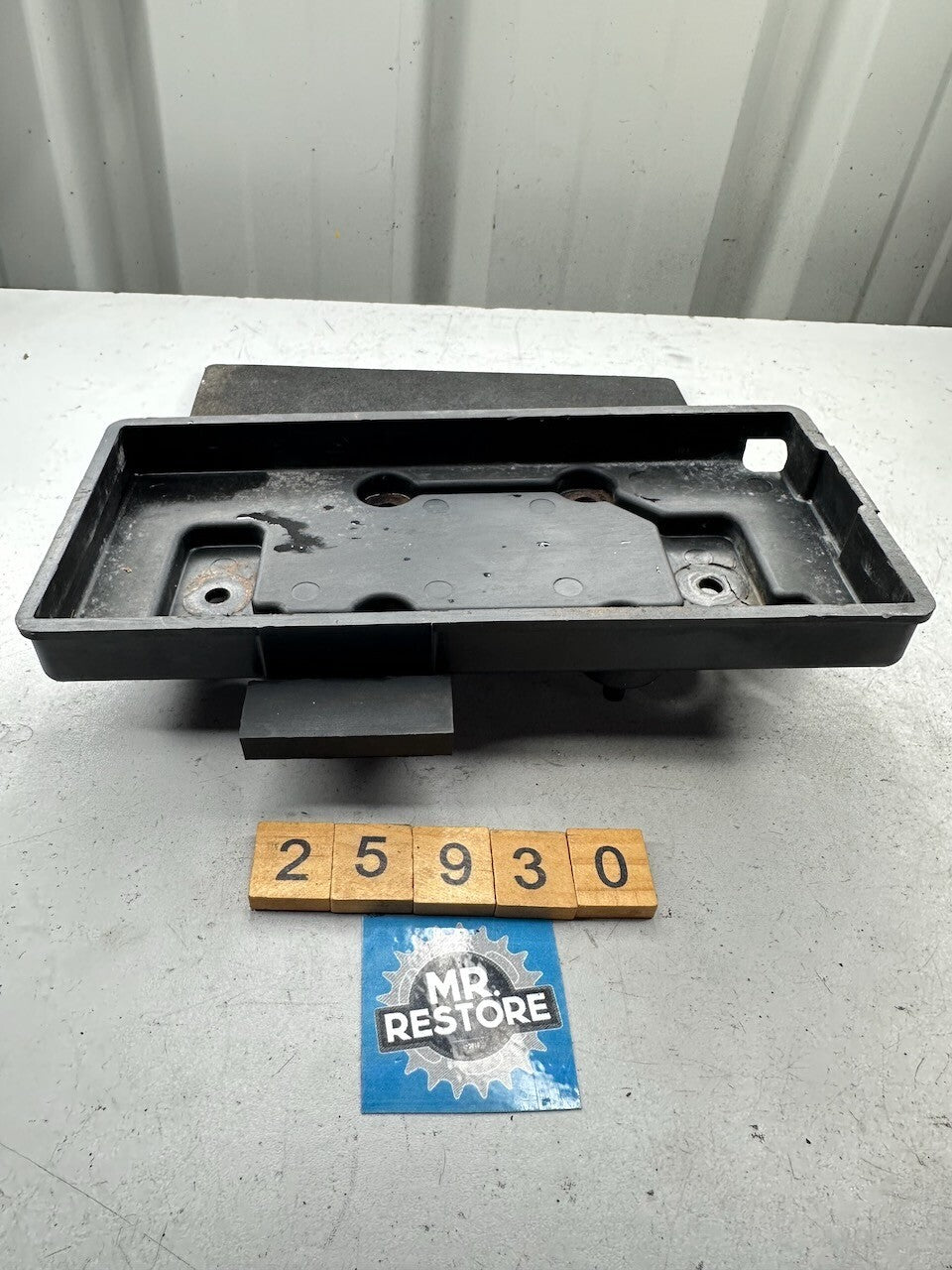 Kawasaki Z1300 KZ1300 '79-82' ZG1300 Battery Case Tray & Mat 32097-1015