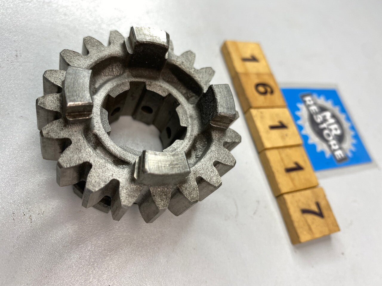 Suzuki GSXR1100 1986-88 3rd Drive Gear 24231-06B00