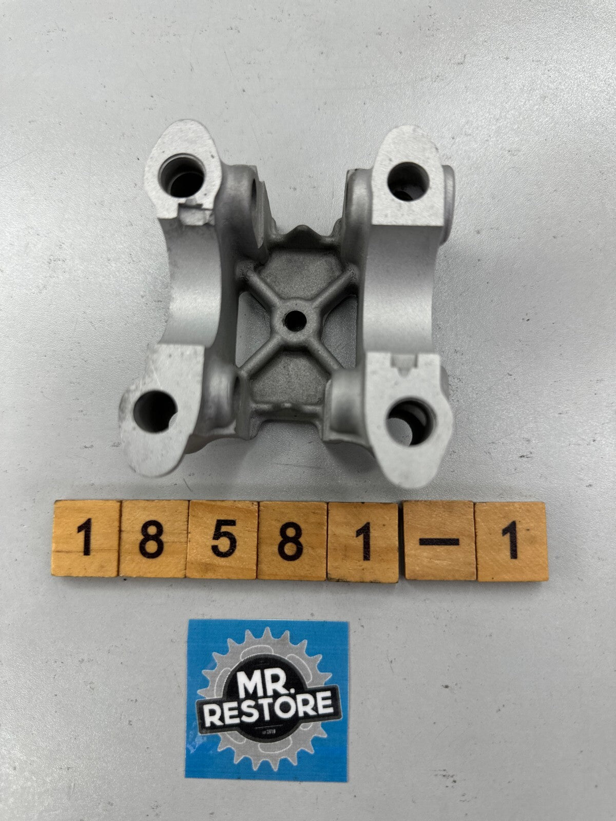 Honda CM250 CMX250 CB250 Camshaft / Rocker Arm Holder 12231-399-010