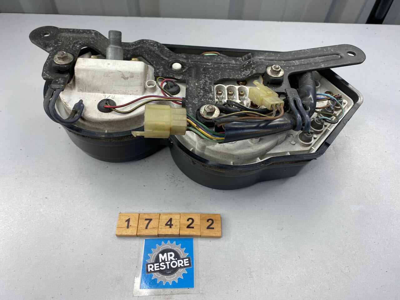 Kawasaki ZZR1100C Dashboard Instruments Meters KMH Tested (showing only 15728ks)