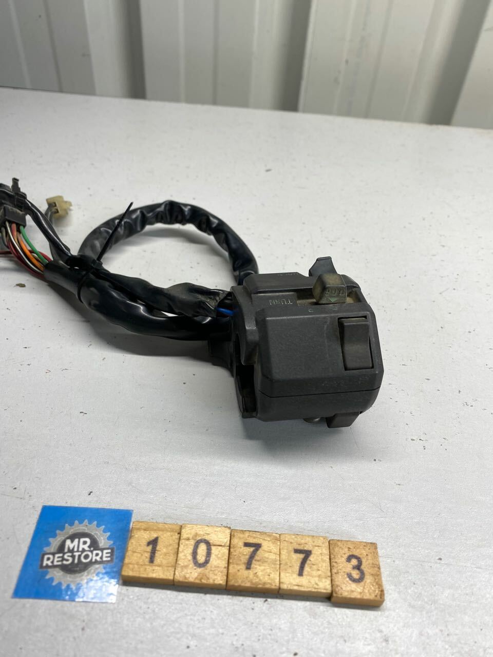 Yamaha FJ1100 FJ1200 L/H Handlebar Switch - Turn Hi-Lo Horn Pass