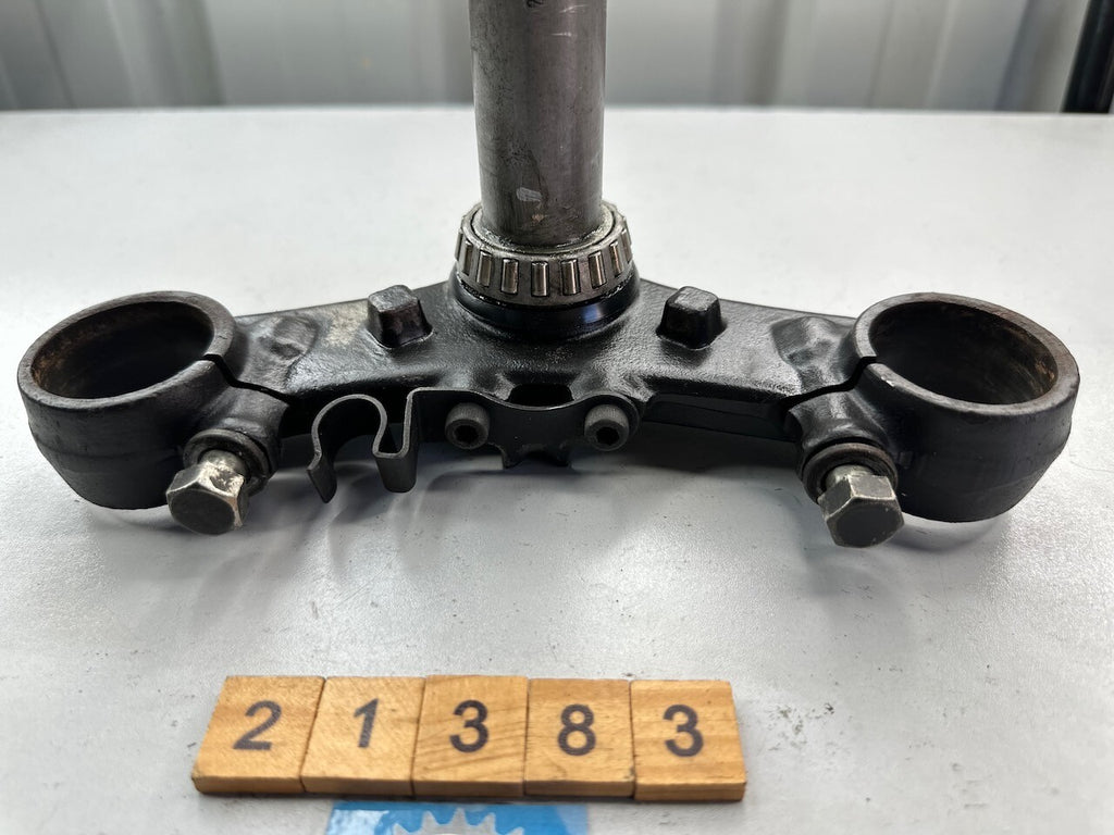 Yamaha TZR250 1986-88 1KT 2MA Lower Triple Tree Clamp (for 29mm forks)