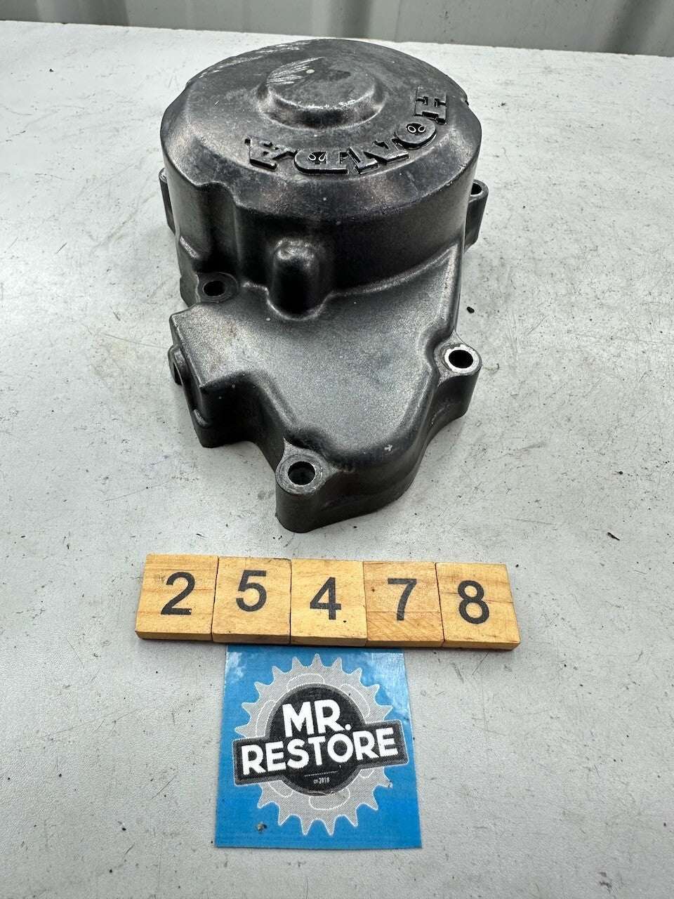 Honda CBR250RR MC22 Generator Stator Rotor Cover 11635-KAZ