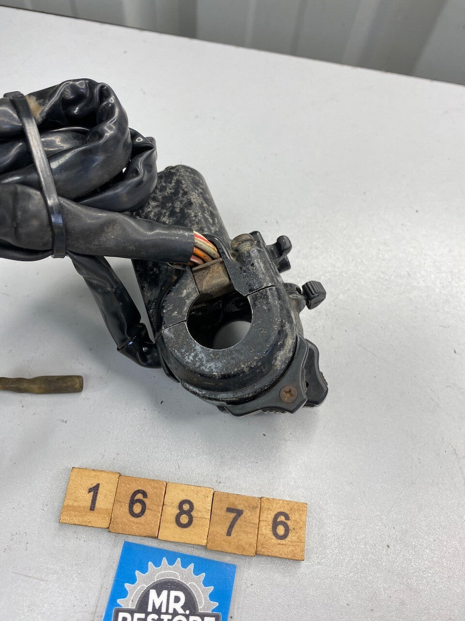Kawasaki LTD440 L/H Handlebar Switch