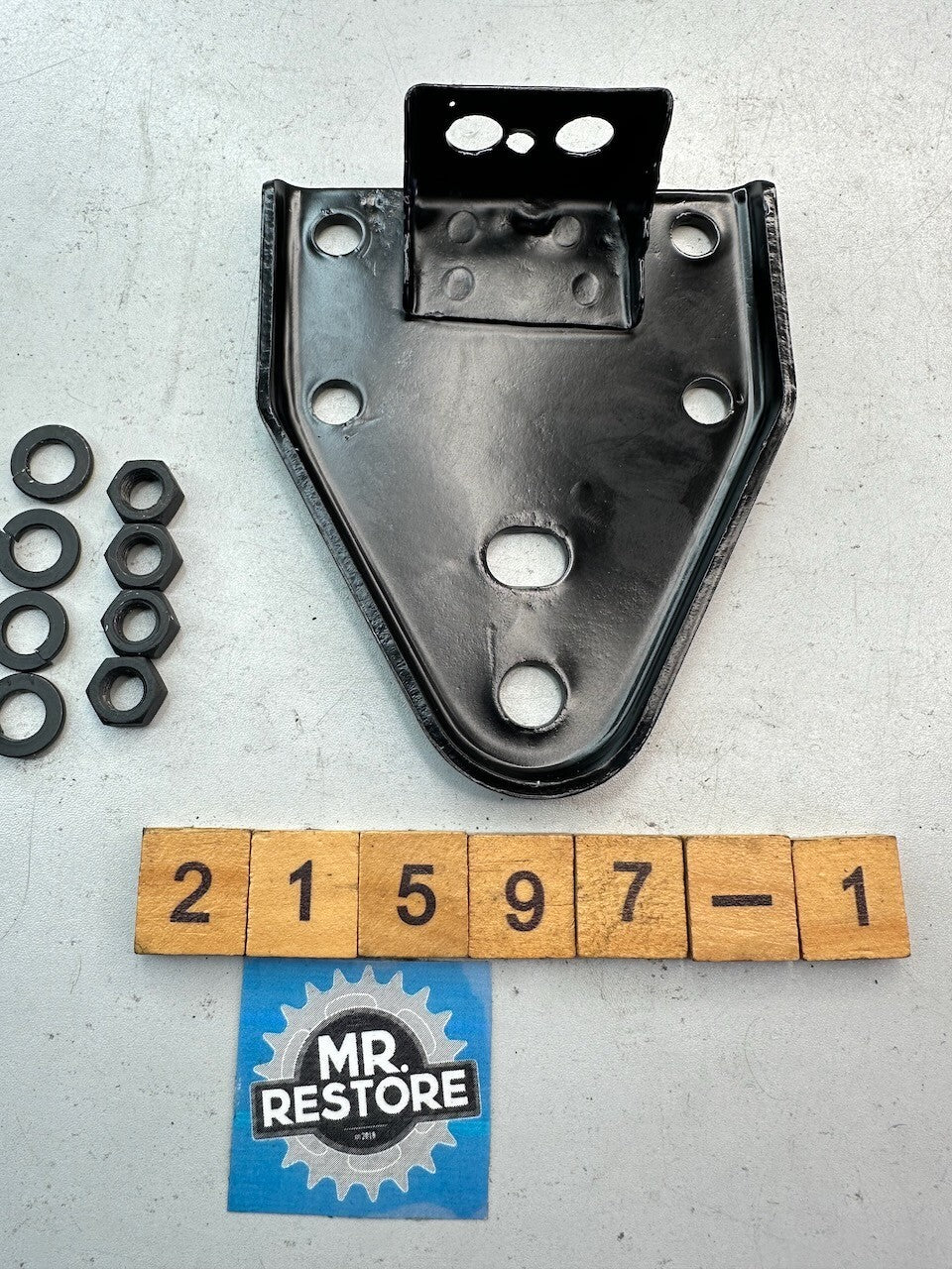 Suzuki GT250 OEM Exhaust Pipe Silencer Muffler Bracket & Nuts (painted)