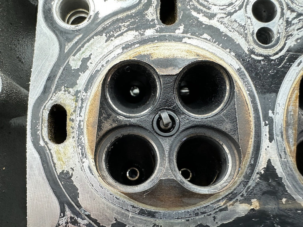 Kawasaki ZR250 Balius - Cylinder Head 11008-1389