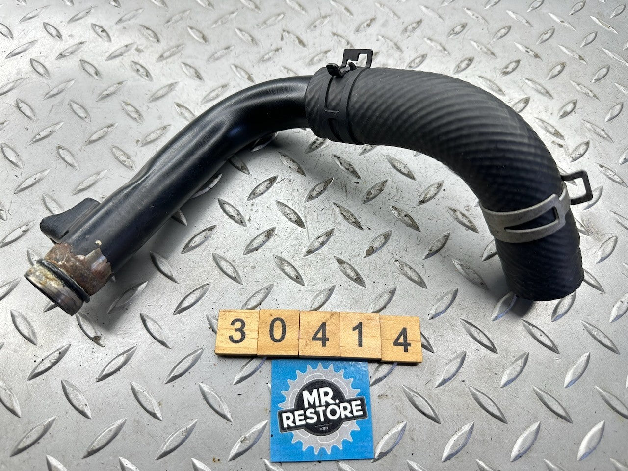 Kawasaki KLZ1000 Versys 1000 2019 Water Pump Head Cap Water Hose Pipe