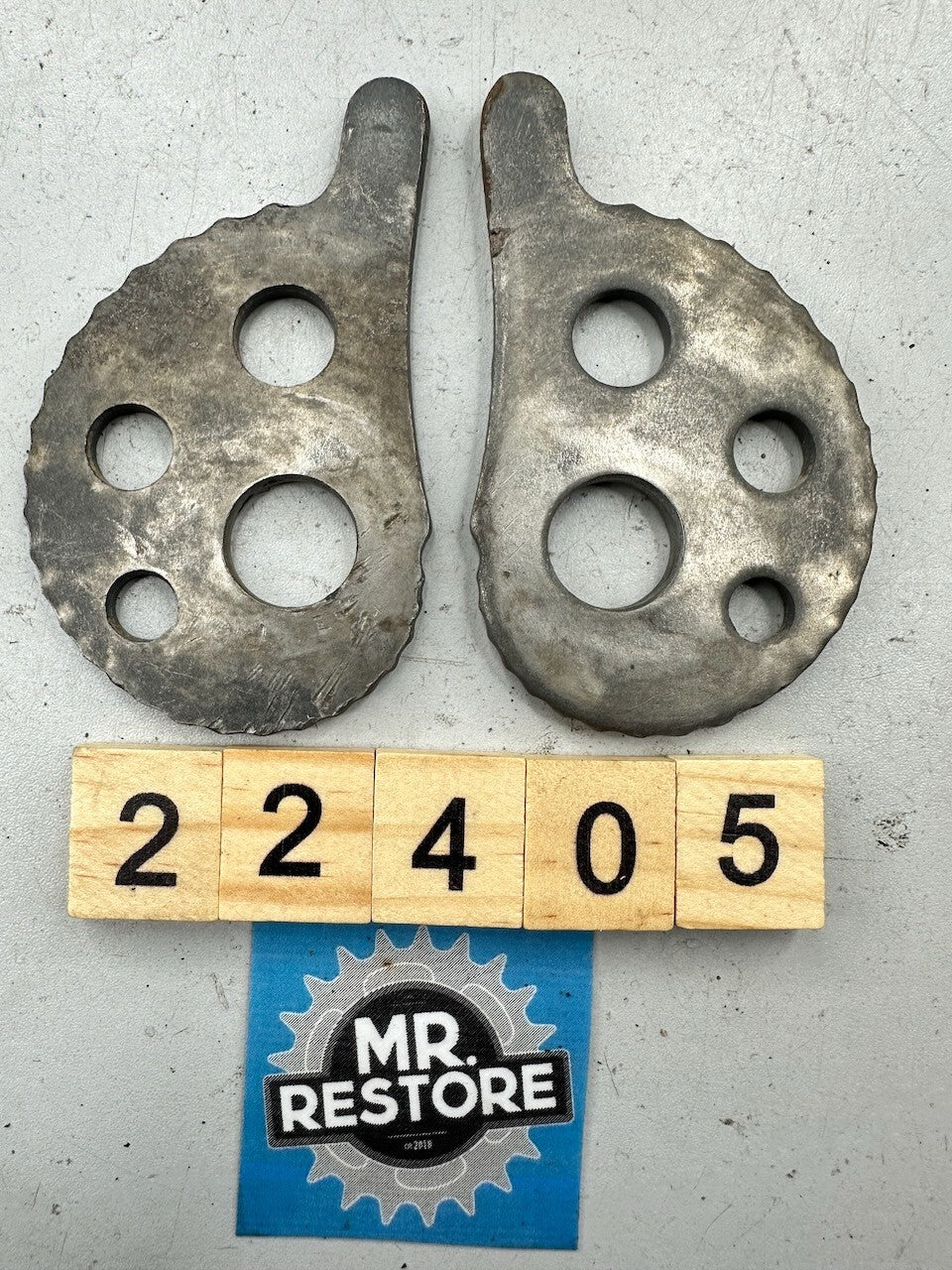 Yamaha DT250 DT400 IT250 IT400 IT425 Pair of OEM Chain Pullers