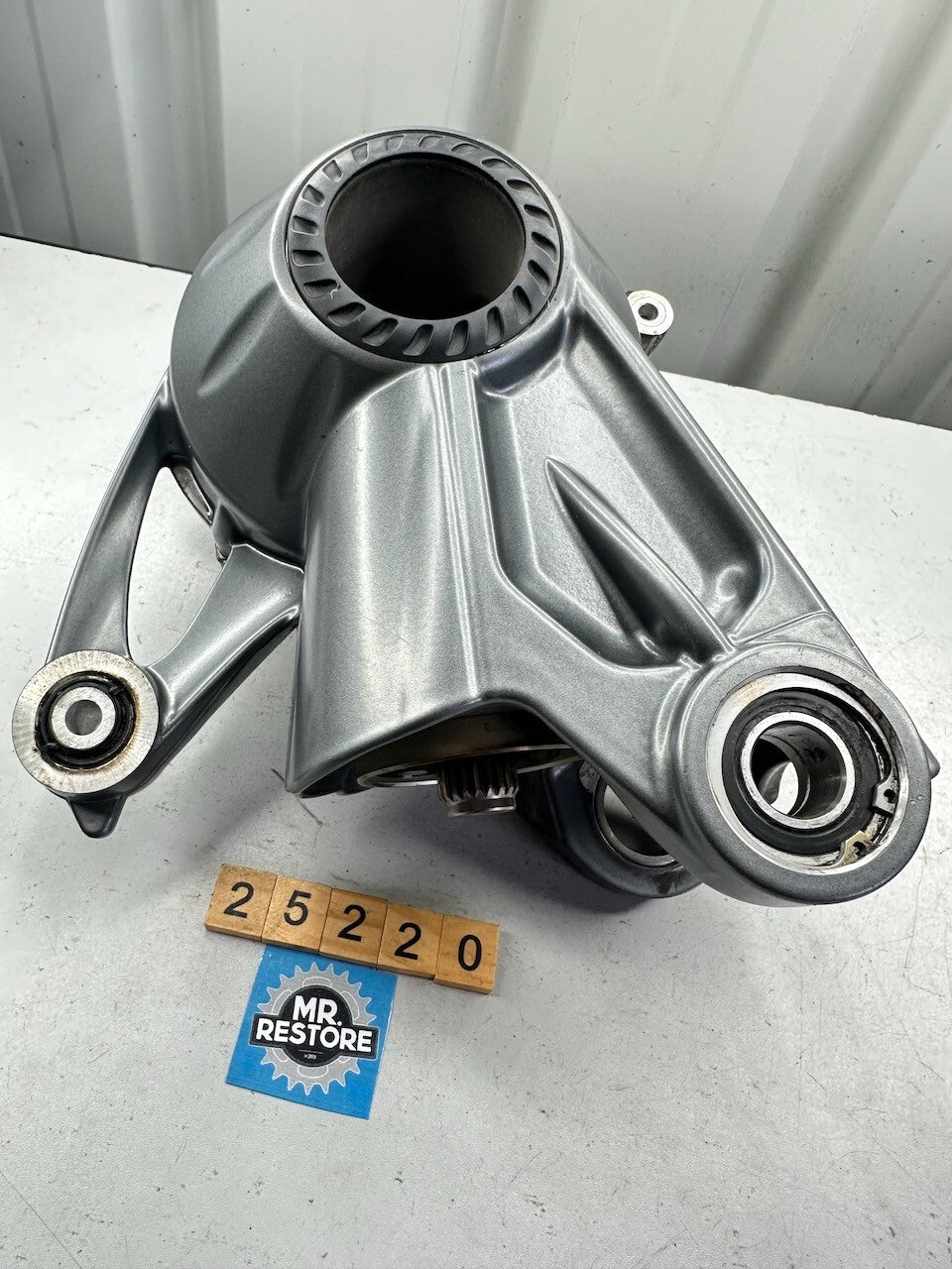 BMW K1300R K1200S Final Drive Gearbox 7714752  7710205
