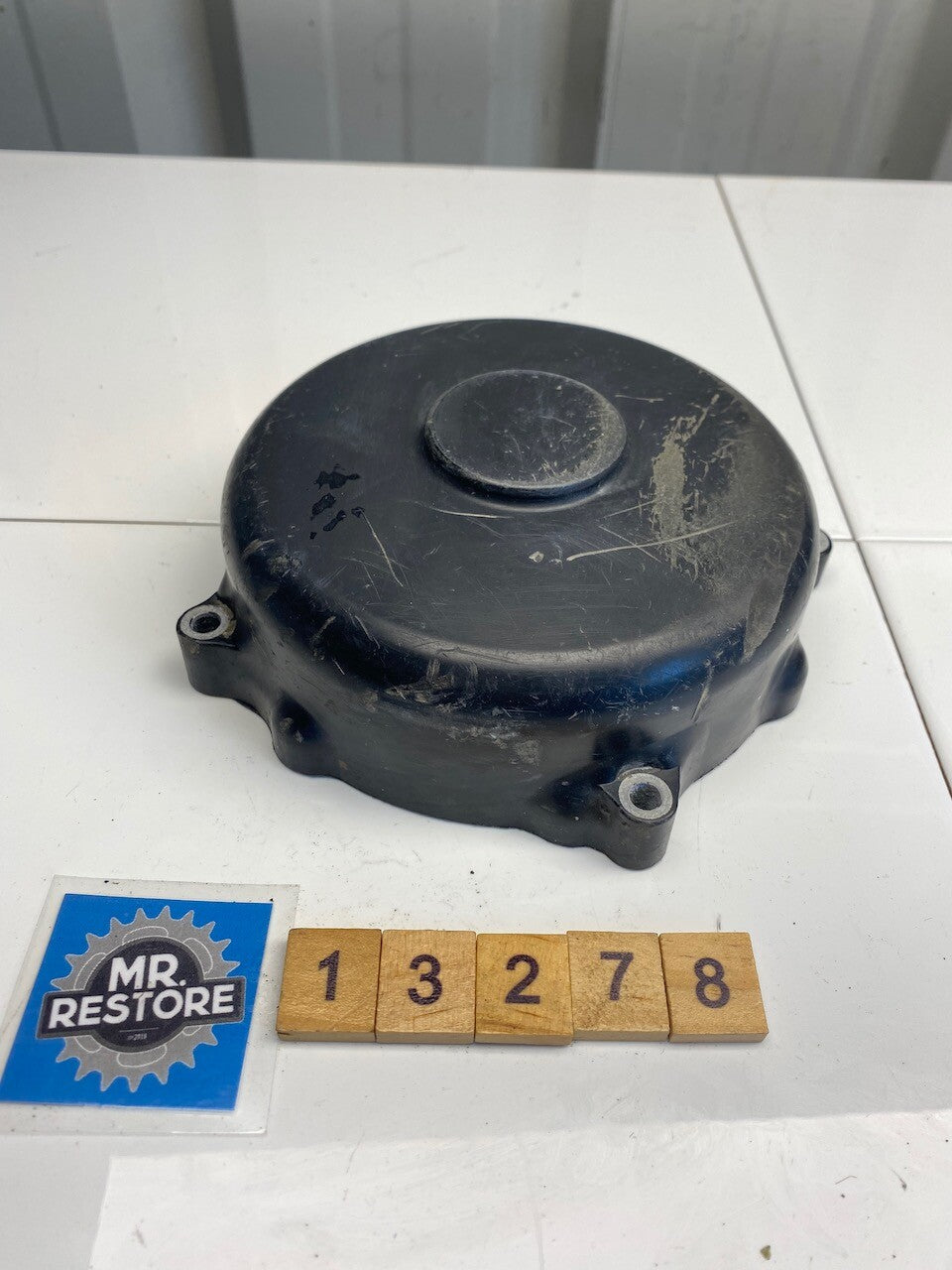 Yamaha IT400 YZ400 D IT250 E Crankcase Ignition Cover 1W4-1541100
