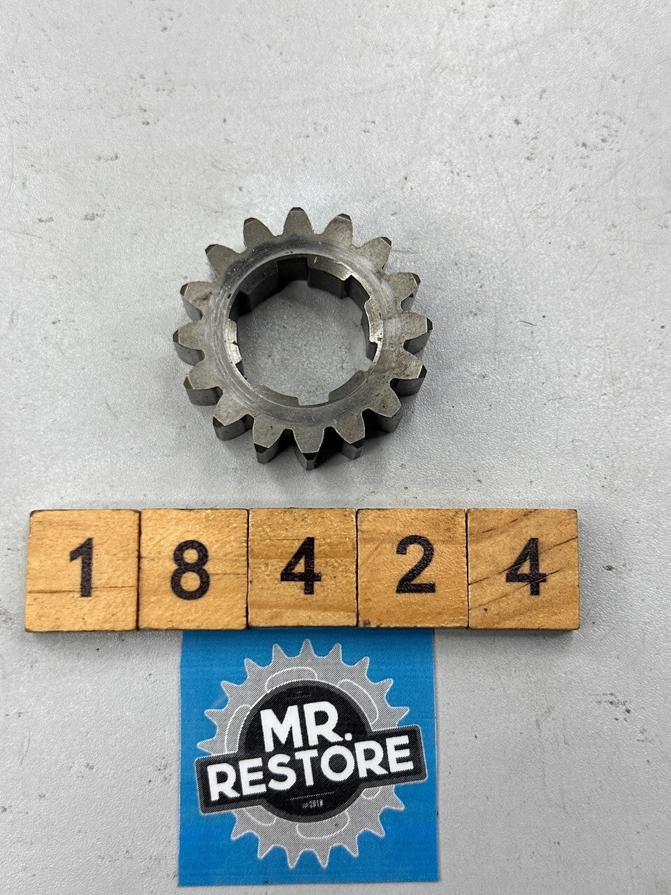 Yamaha IT465 YZ465 Transmission 2nd Pinion Gear (16T) 3R5-17121-01