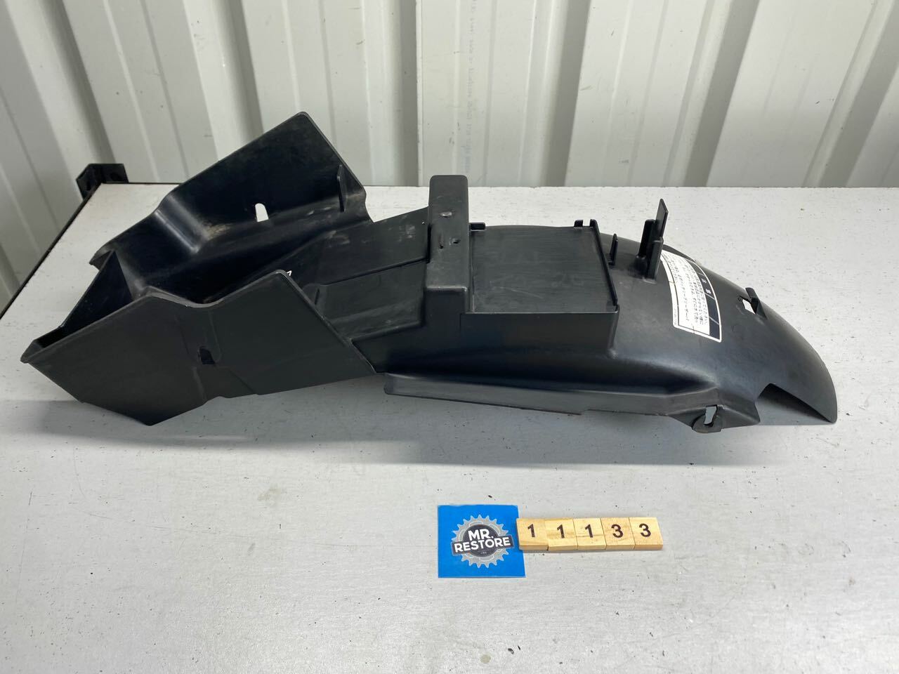 Yamaha FZR250 3LN Rear Under Fender