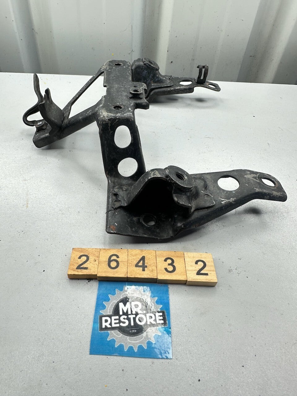 Honda VF1000 F '85' Rear Fender Bracket Stay 80200-MB6-630