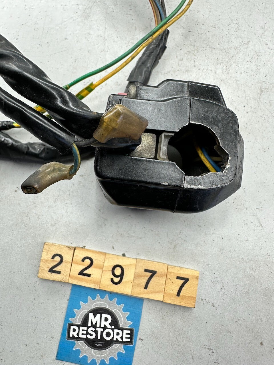 Yamaha FJ1200 FZ750 Genesis L/H Handlebar Switch 1TX-83972