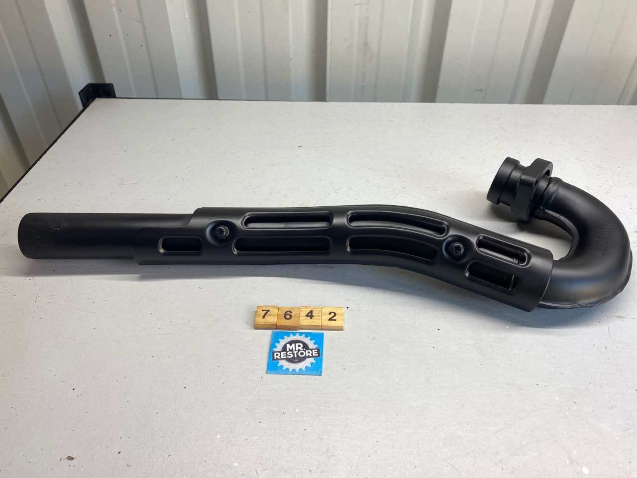 Kawasaki KL600R Exhaust Header & Guard - Painted Stainless Steel KHI E014 - OEM