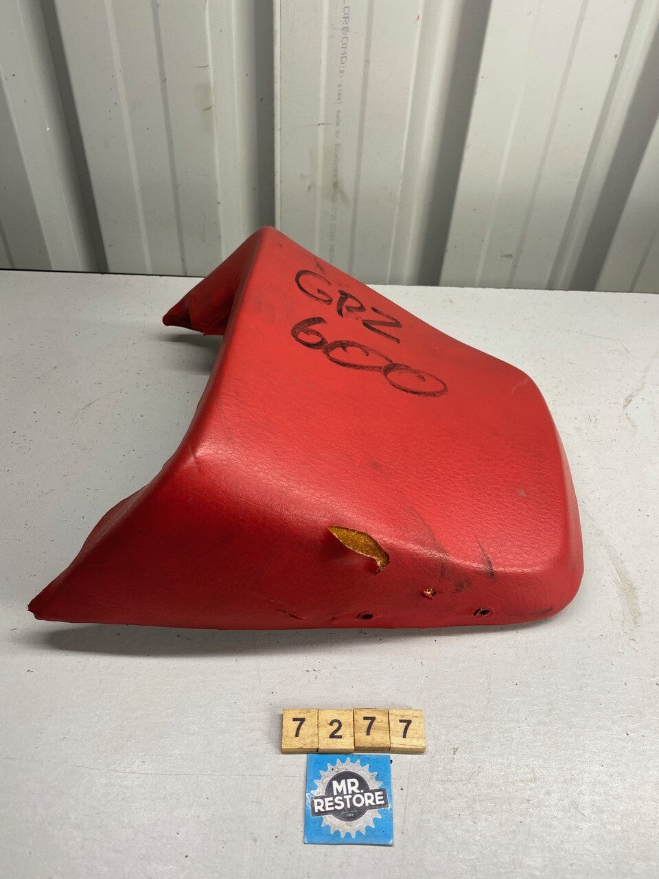 Kawasaki GPZ600 ZX600 Pillion Seat