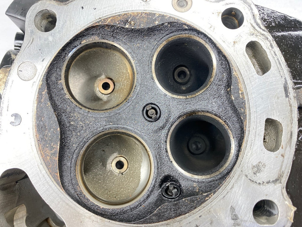BMW R1200GS L/H Cylinder Head 7723603