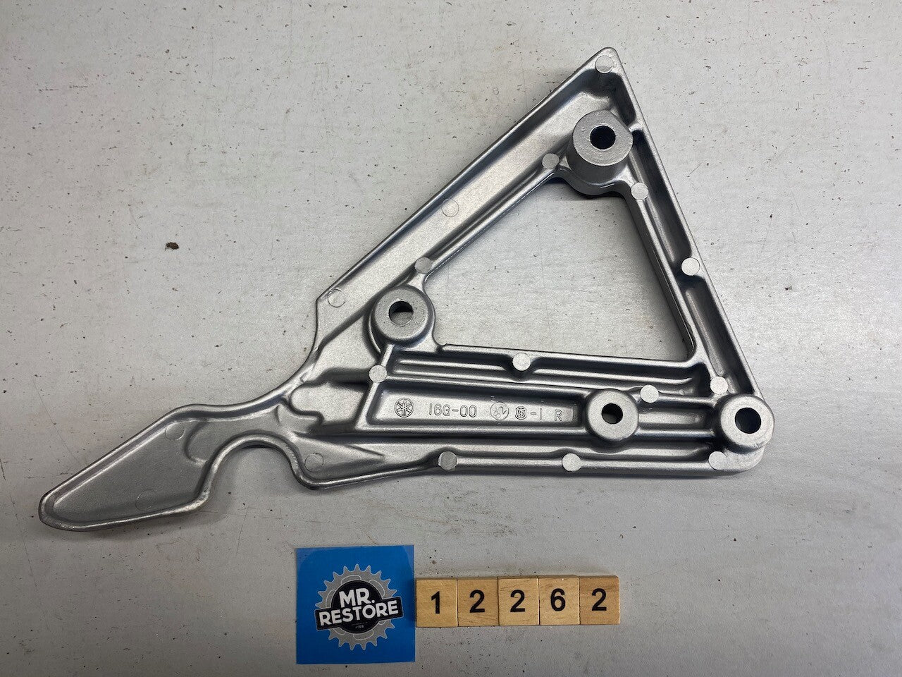 Yamaha XJ650 L Turbo R/H Foot Rest Hanger Bracket - Vapour Blasted 16G-27443
