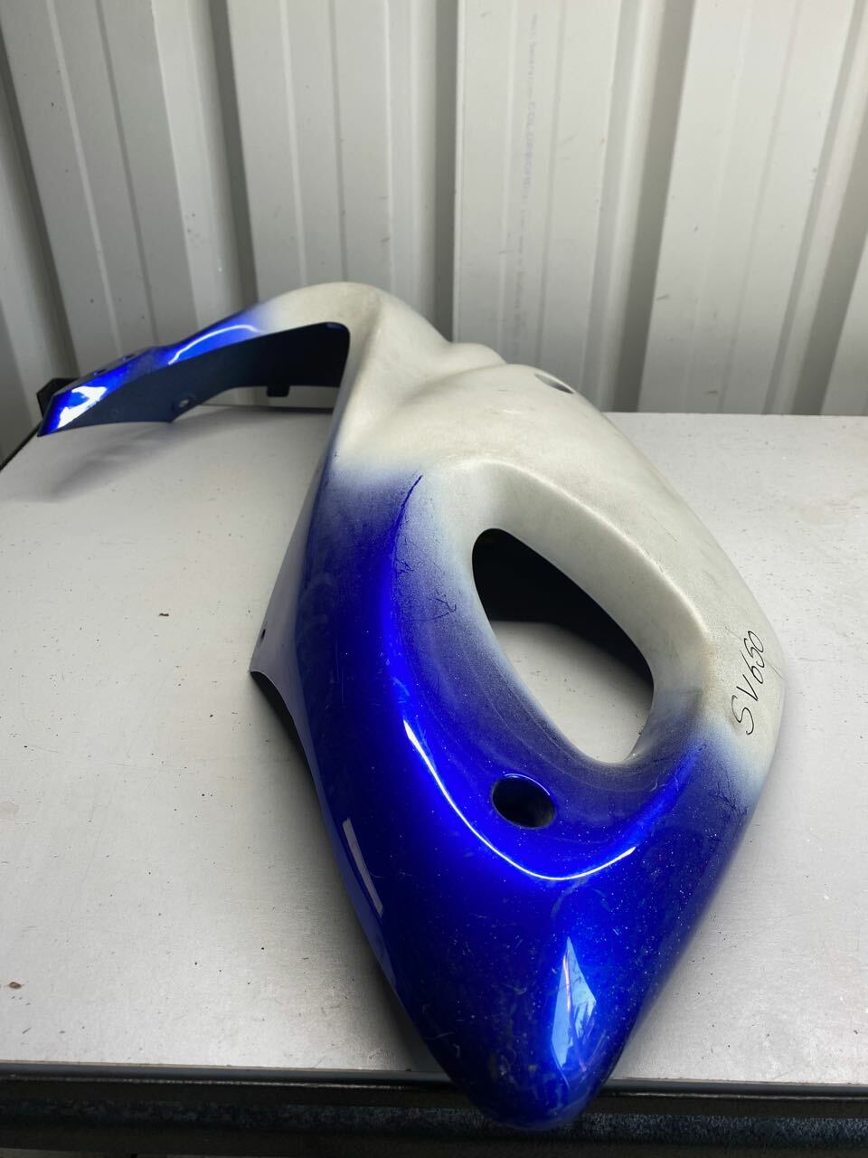 Suzuki SV650 RH Upper Panel 94411-19F (repaired)