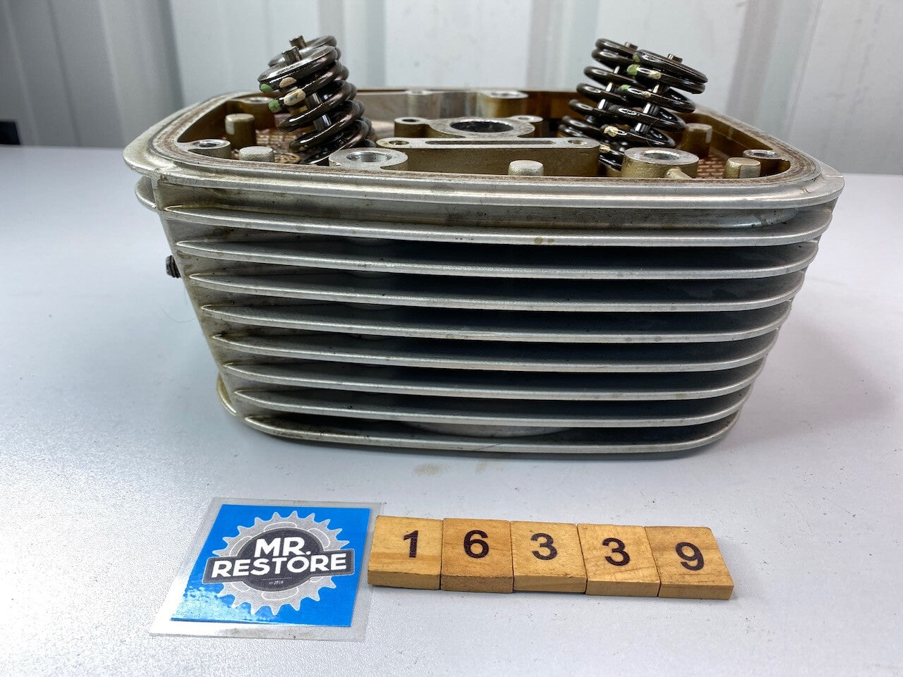 BMW R850R 1996 259R R/H Cylinder Head 