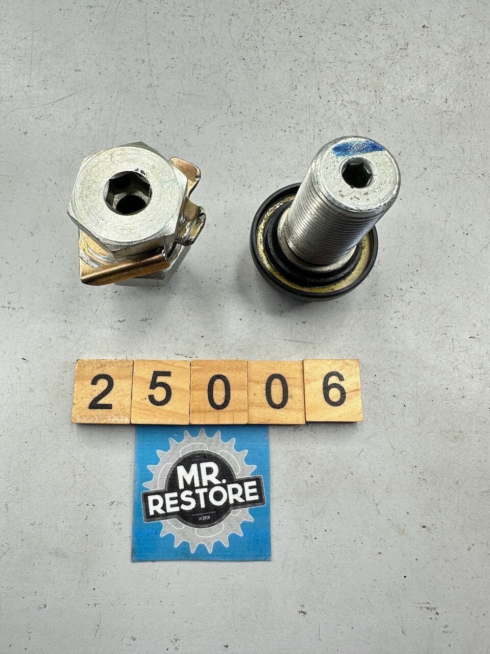 Yamaha V-Max 1200 VMX12 '85-03' Swingarm Pivot Shafts & Bearing  1J7-22141