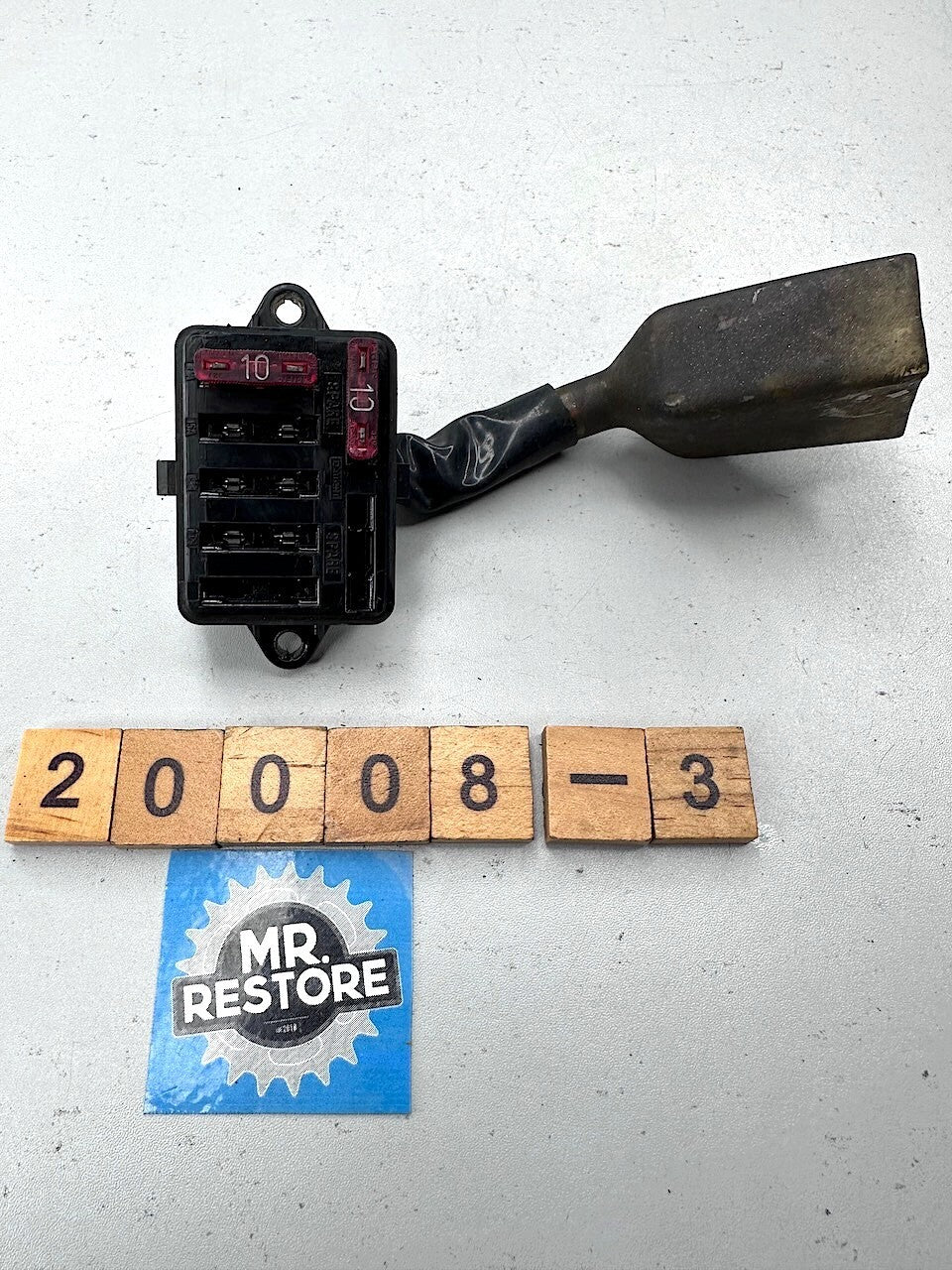 Honda CBR400 RR CBR250 R - Fuse Box 38200-KY2-701