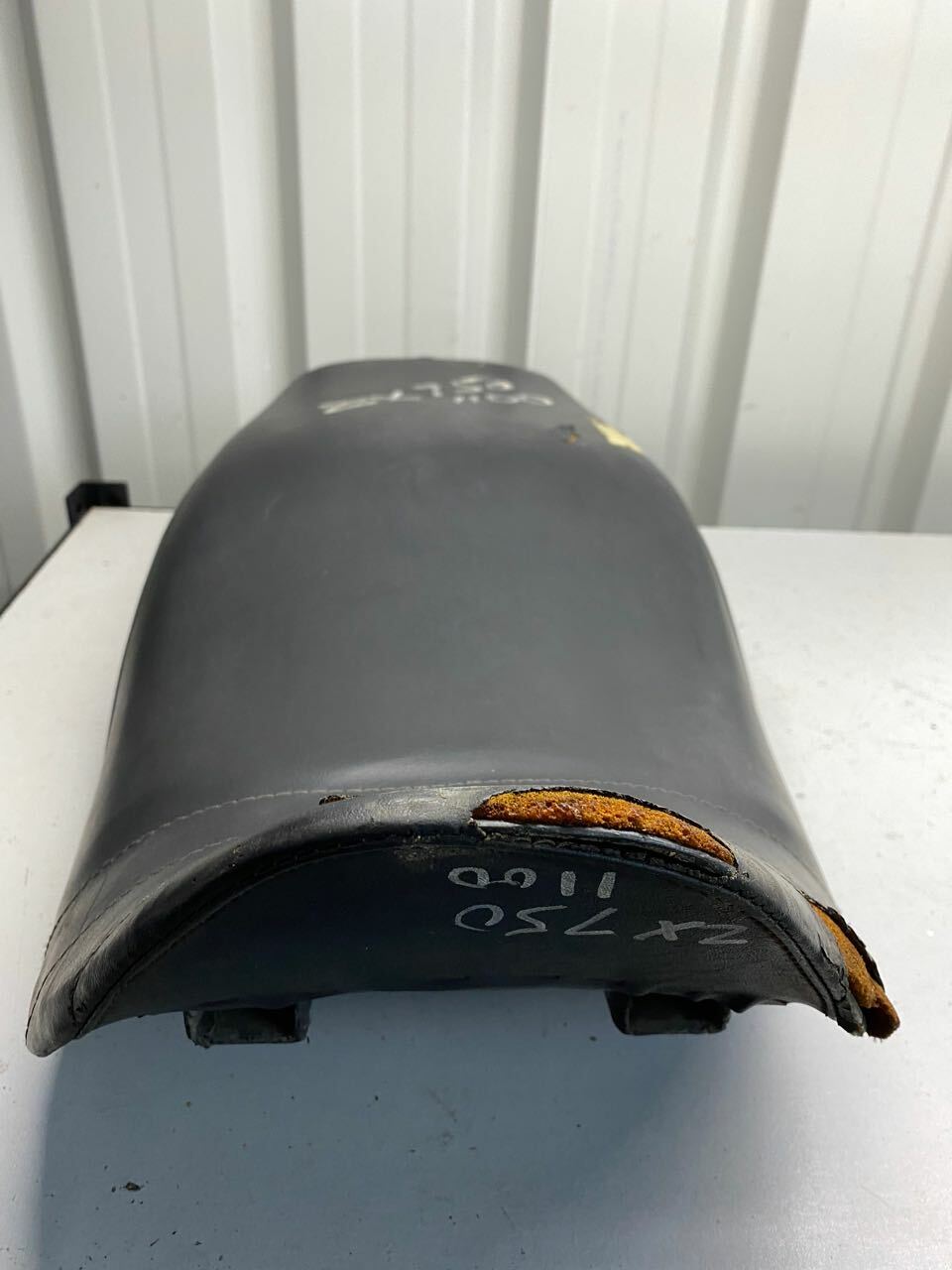 Kawasaki ZX750 ZX1100 Seat