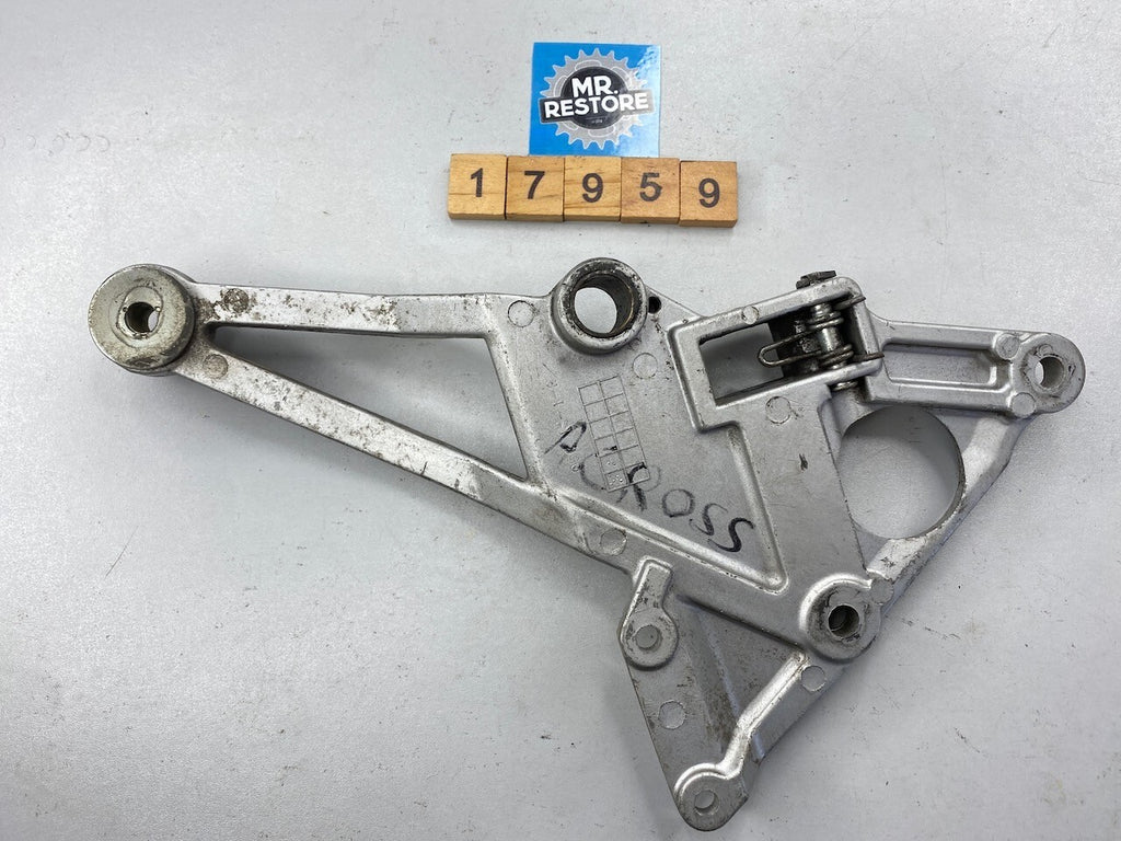 Suzuki GSX250 Across R/H Footrest Bracket 43810-24D00-13L