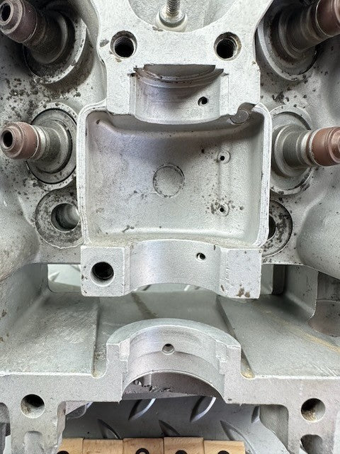 Honda XL200 XL185 XR185 Cylinder Head Cover 12000-427-305