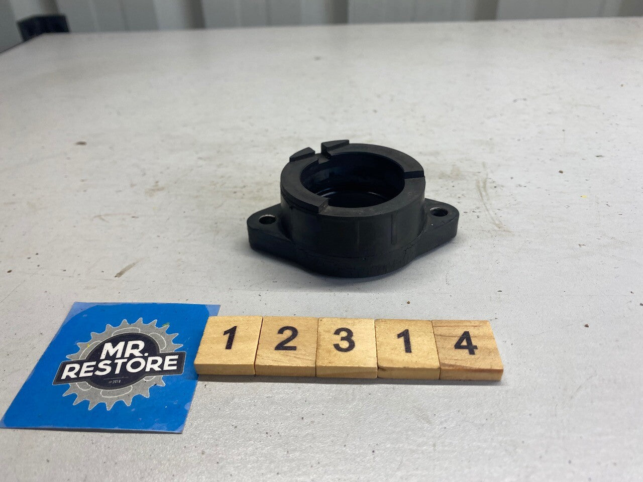 Yamaha XT500 Carb Carburettor Holder Joint OEM 583-13565-01
