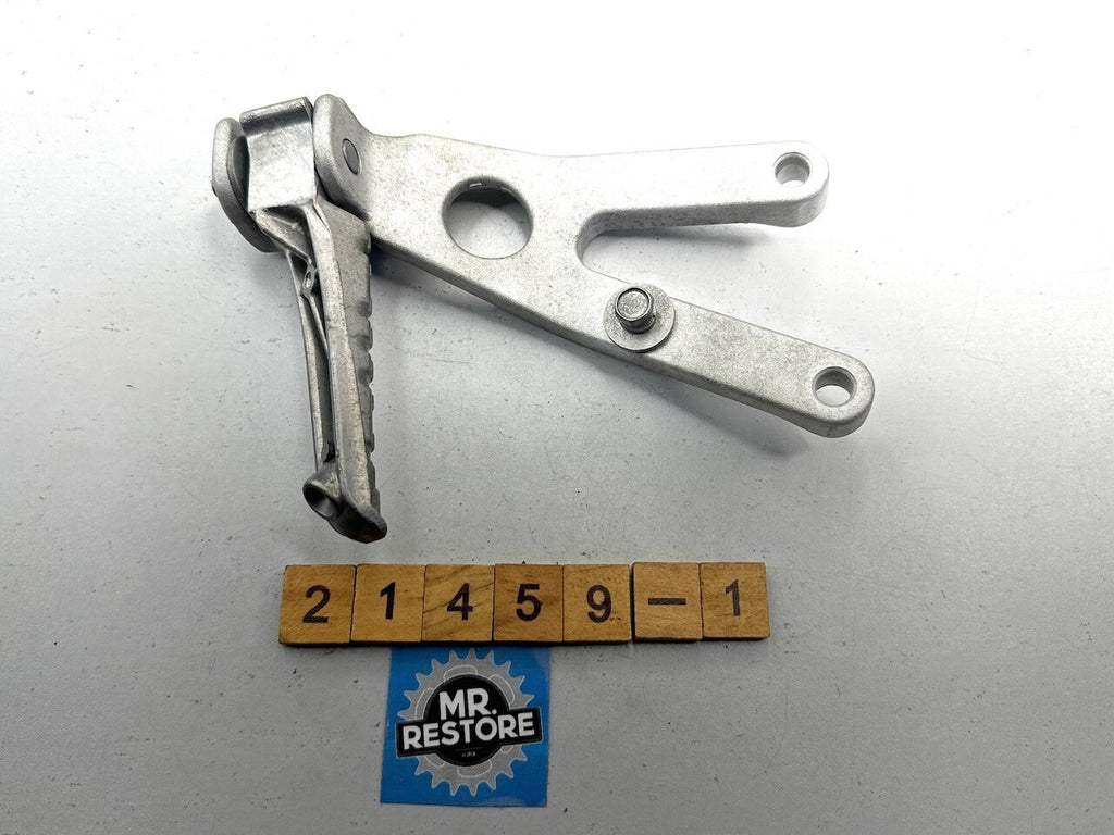 Yamaha TZR250 1KT 2MA Left Pillion Bracket & Footrest 1KT-2741L  1HX-27431