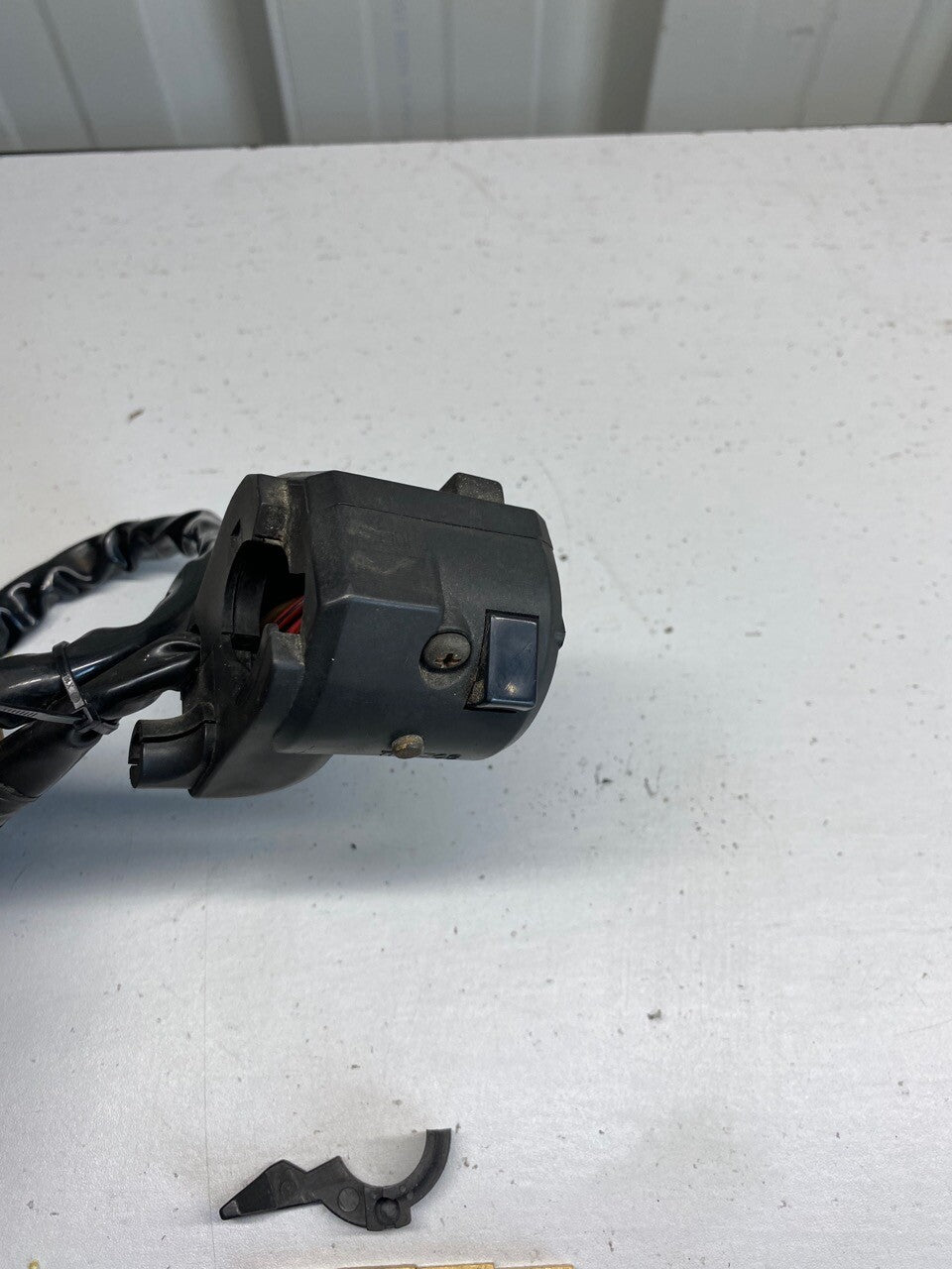 Kawasaki GPZ900 R GPZ750 R ZX900 L/H Handle Bar Switch Assy & Choke Lever