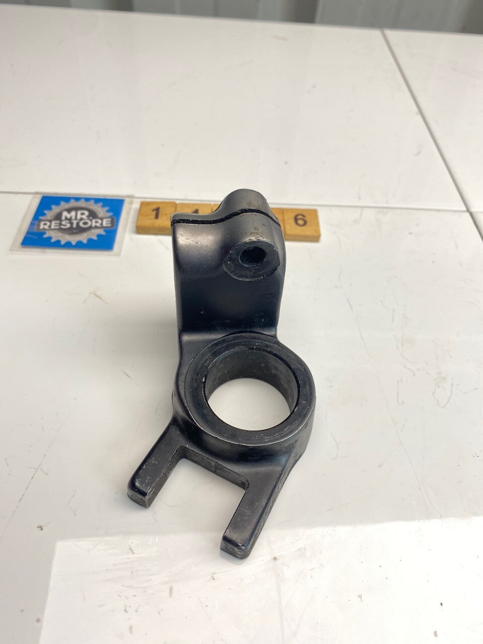 Kawasaki GPZ1100 ZX R/H Handlebar Mount 32mm