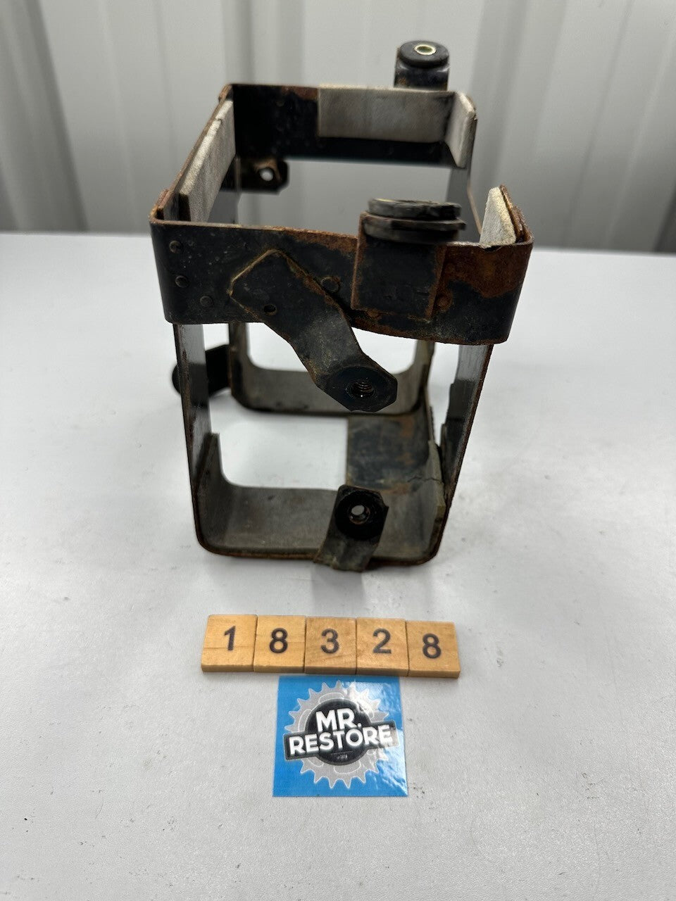 Suzuki GR650 1983-84 Battery Box