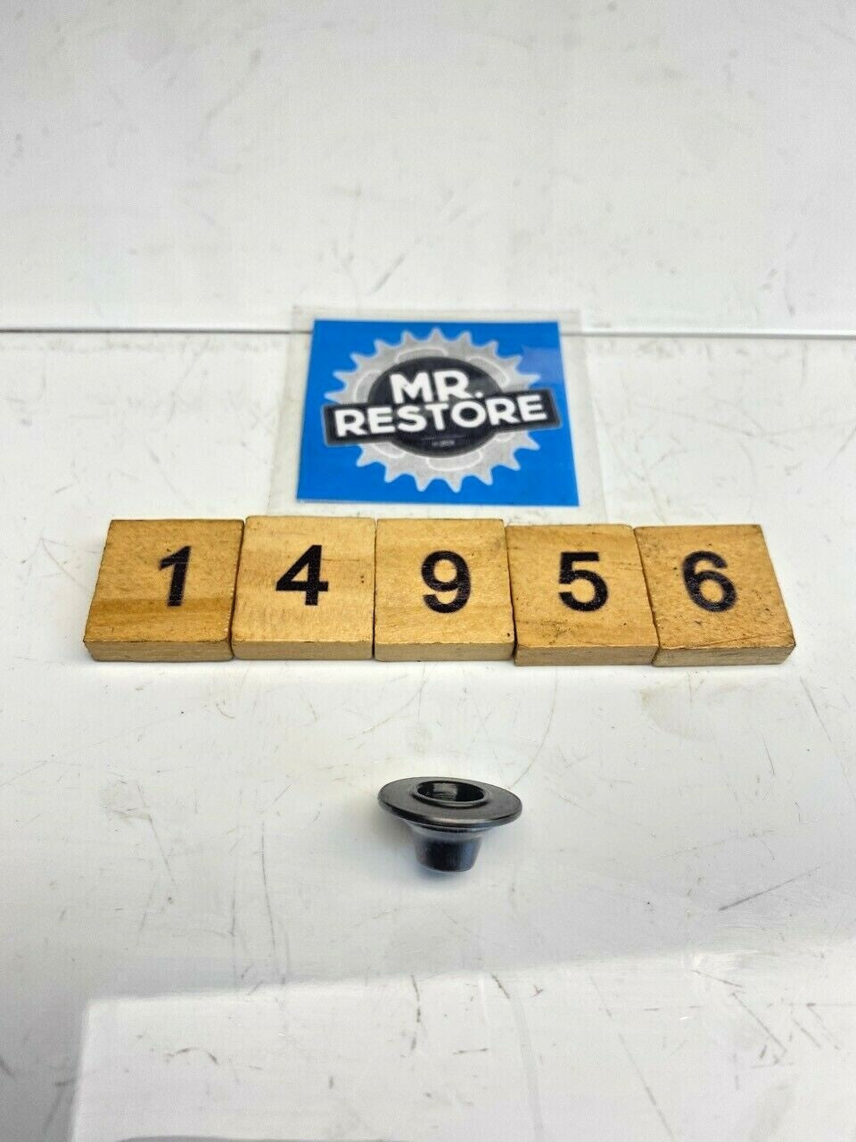 Yamaha FZR250 3LN Valve Spring Retainer 3LN-12113