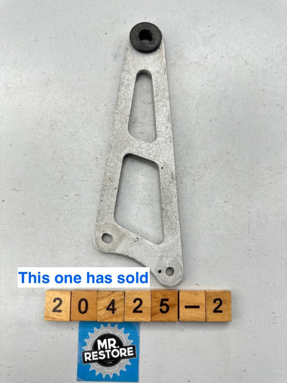 Honda CBR250RR MC22 Muffler Stay Bracket Mount 18350-KAZ