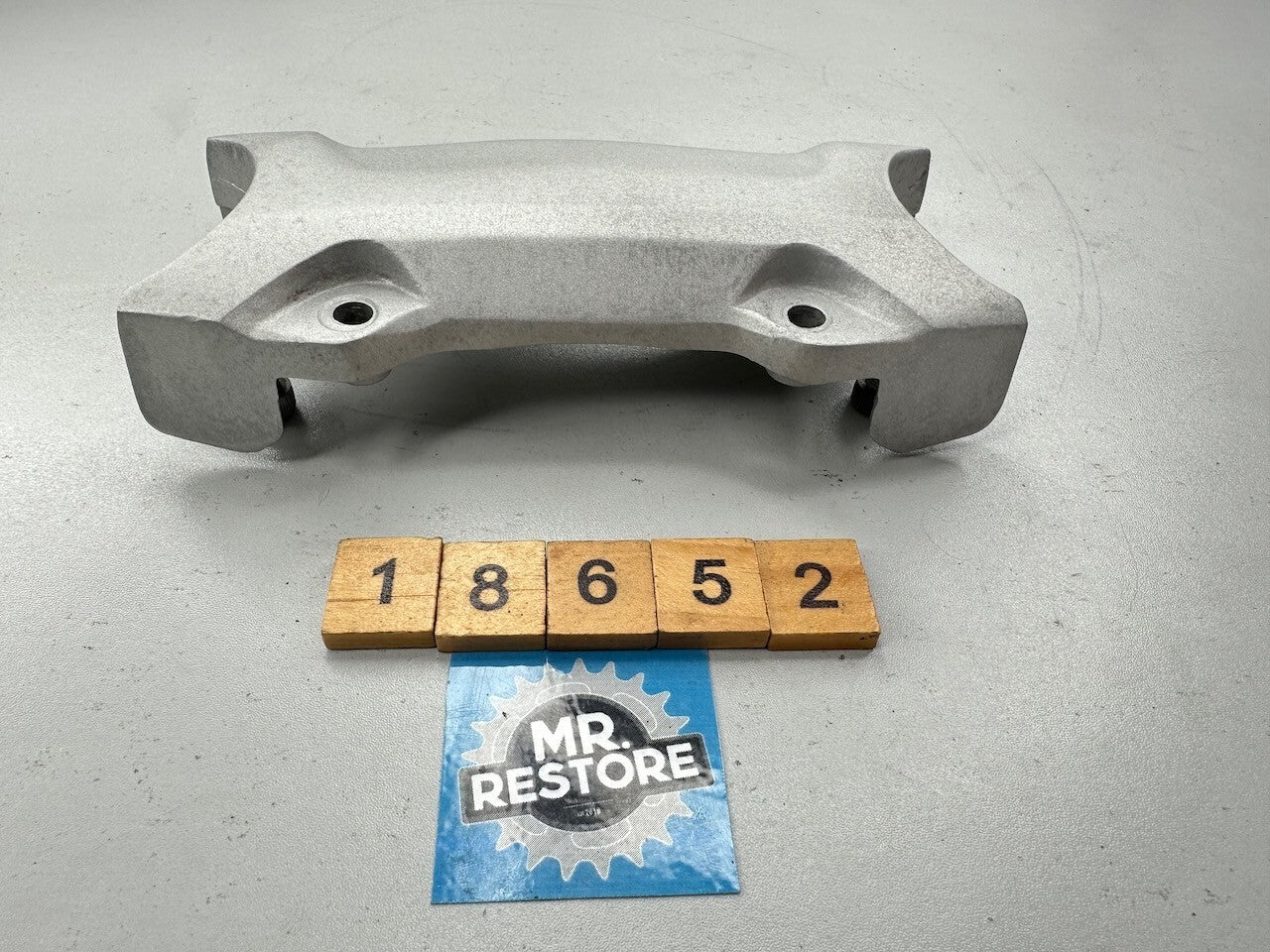 Yamaha XJ900 XJ600 FJ600 Fork Brace 31A-2313A-30-00