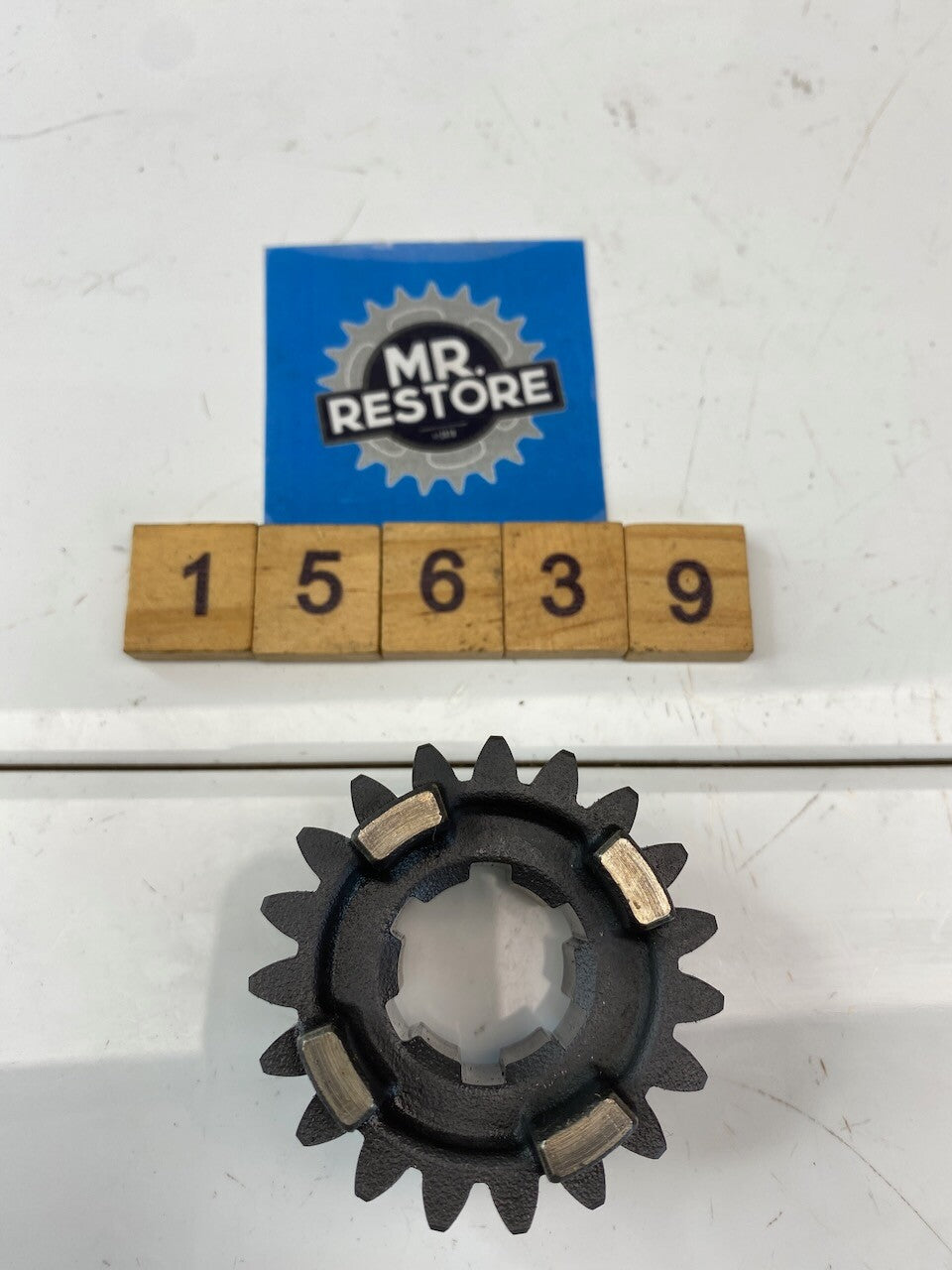 Suzuki RG250 - Kick Starter Gear 26260-11302