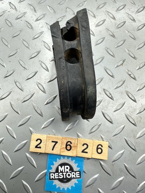 Yamaha TY250 TY175 TY125 TY320 Fuel Tank Locating Damper OEM 434-24183