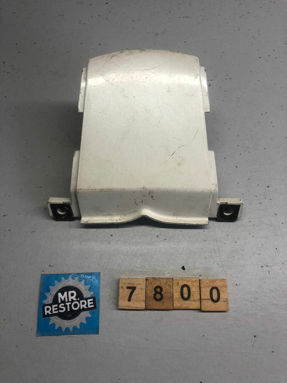 Kawasaki ZX-6R ninja centre tail cover 14090-1523 - White