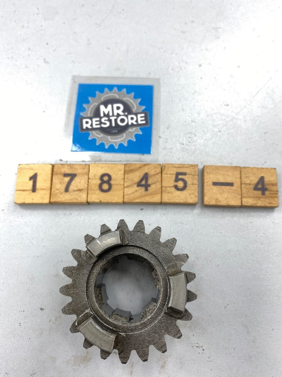 Yamaha SR500 SR400 XT500 TT500 Transmission 3rd Pinion Gear 583-17131-02