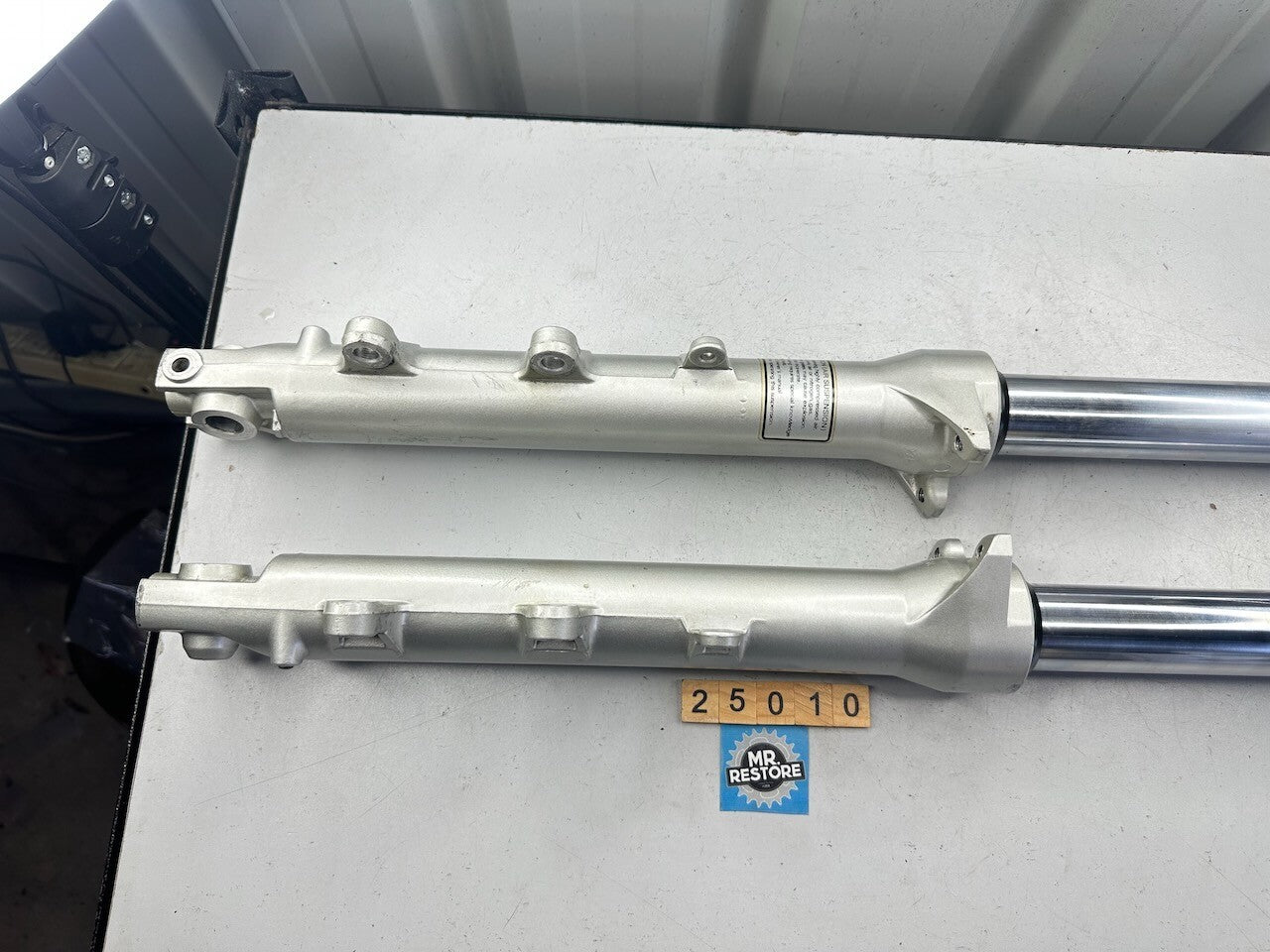 Yamaha V-Max 1200 VMX12 Forks 1985-1992 (Straight & Rebuilt)