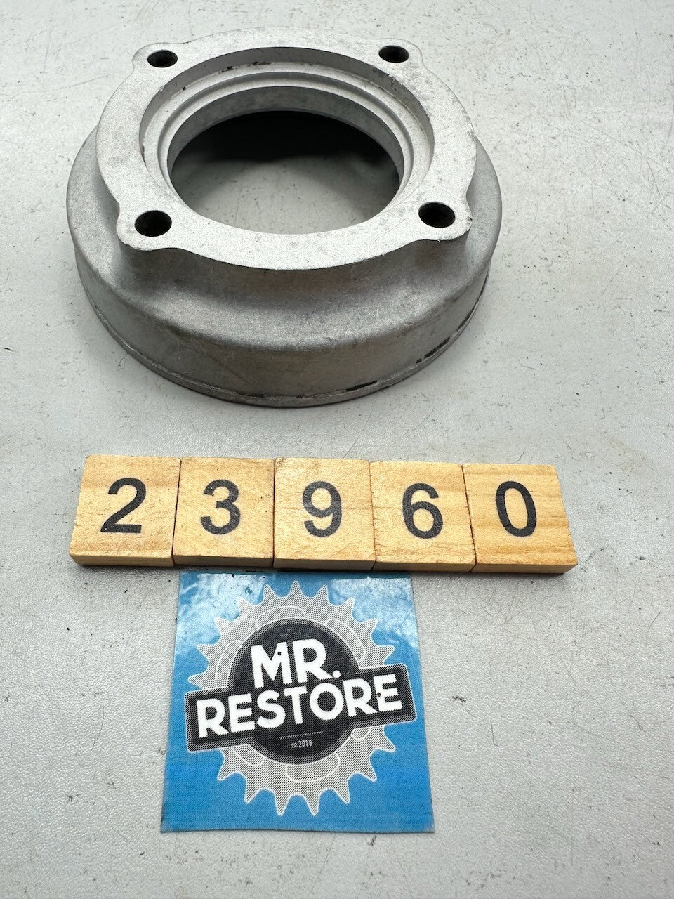 Kawasaki Z1300 KZ1300 '79-82' ZG1300 ZN1300 Output Shaft Bearing Cap 14022-1005
