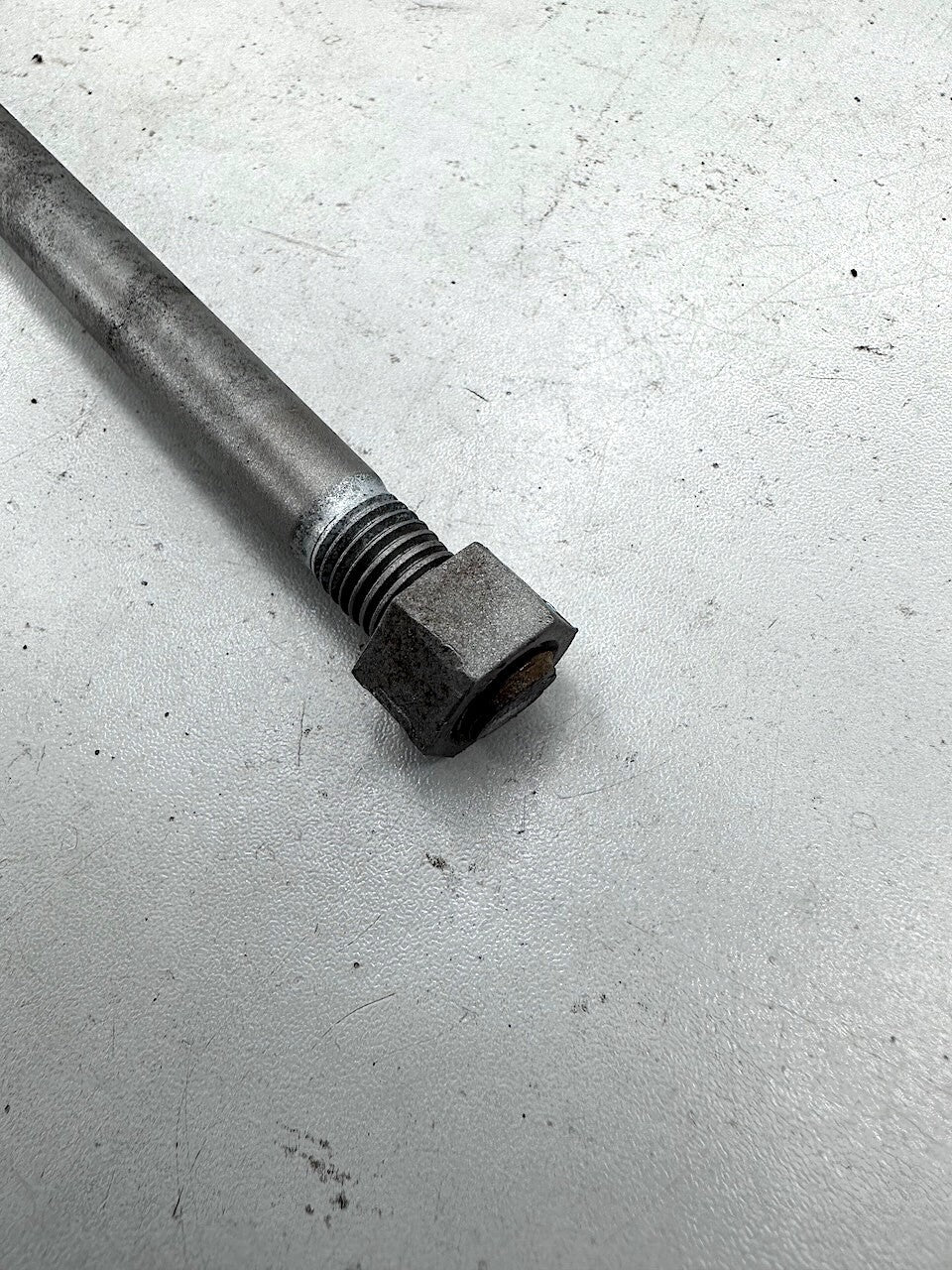 Yamaha V90 T 1982 Swingarm Pivot Axle Bolt & Nut