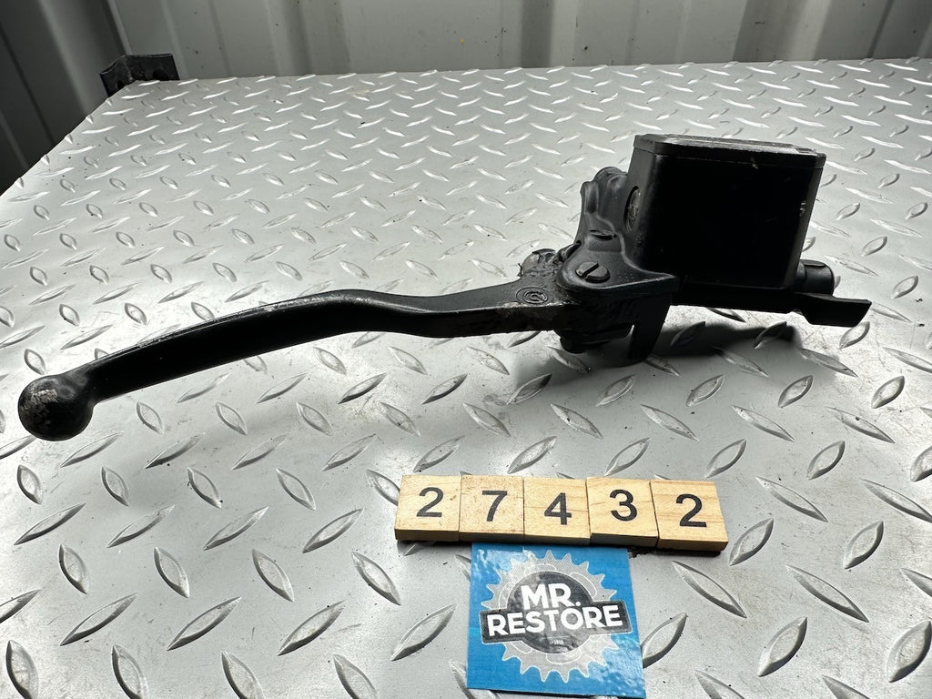 BMW F650GS '99-07' OEM Front Brake Master Cylinder & OEM Lever 32727675260