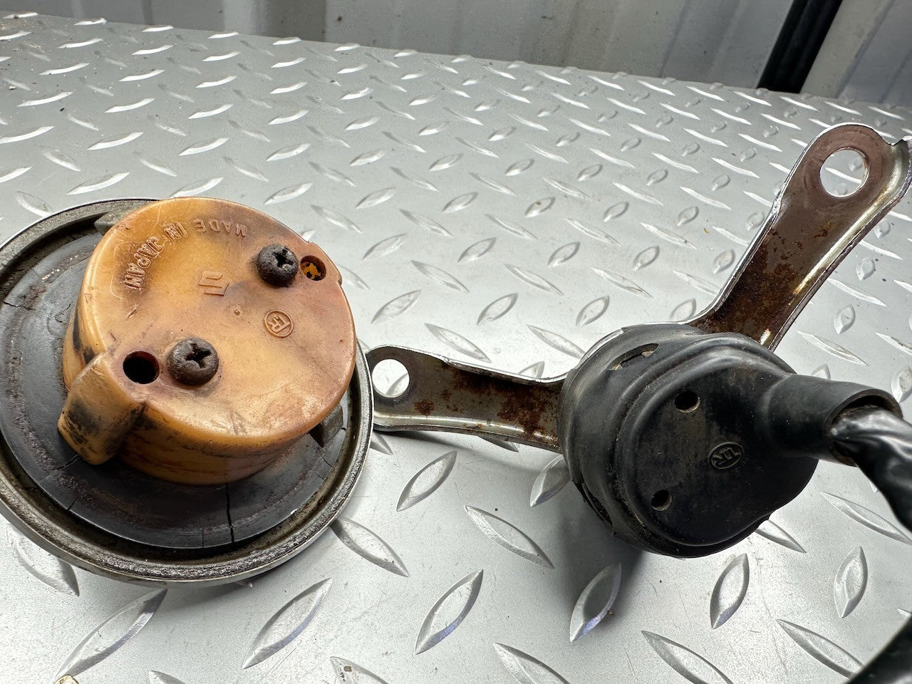 Suzuki SP370 Ignition Switch / Fuel Cap / Steering Lock Set (All with Same Key)