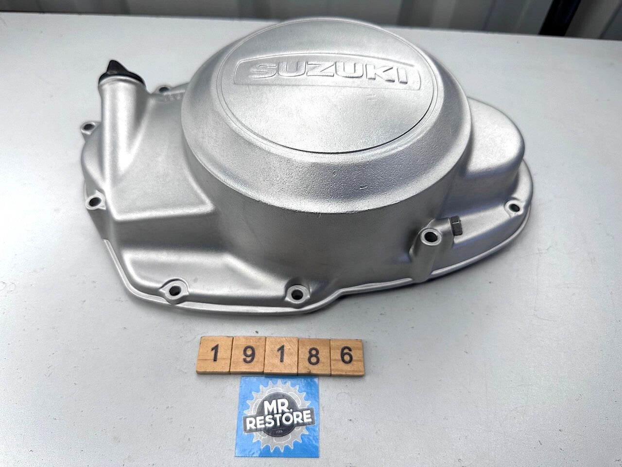 Suzuki GT250 Right Hand Side Engine Cover & Dipstick - Vapour Blasted