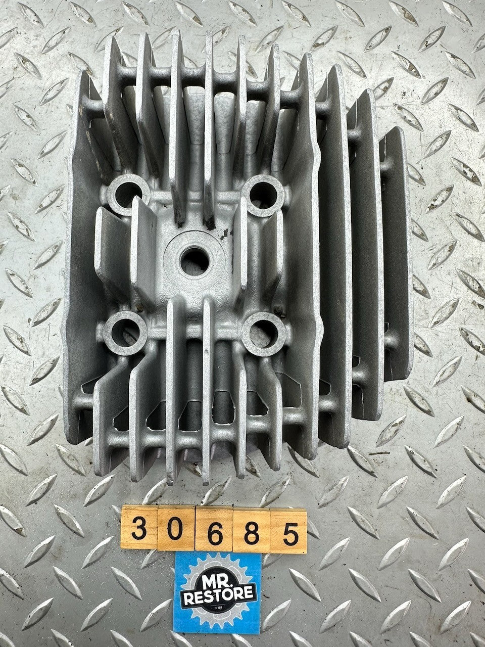 Kawasaki KH500 H1 Mach III Left & Right Cylinder Head 11001-064-80