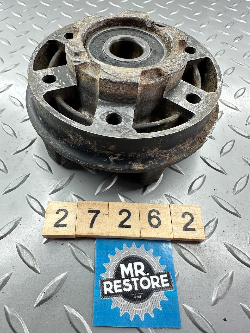 Suzuki SP370 SP400 Sprocket Mounting Drum Hub Cush Drive 64611-32420