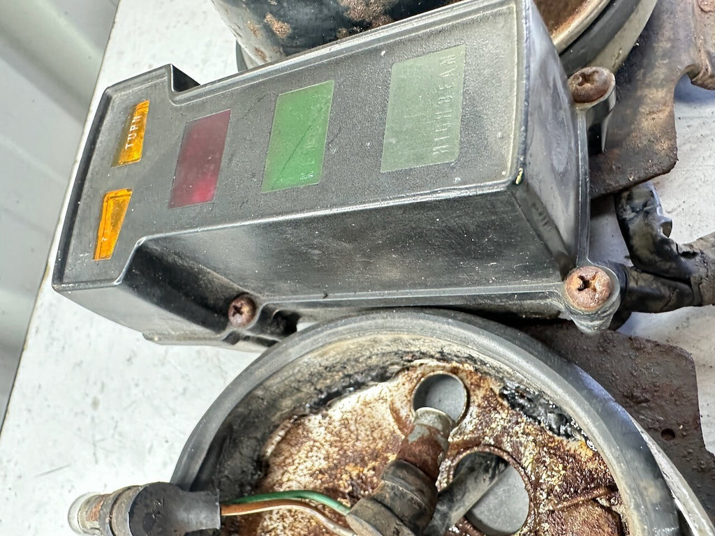 Honda CX500 C D Tachometer, Lights & Mount Bracket 37250-449-008